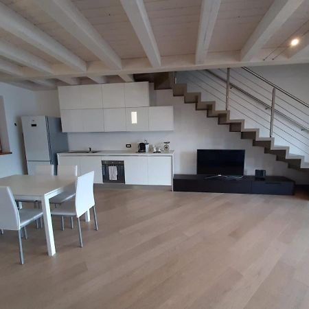 Bmp Apartment Deluxe 1 Jacuzzi Riscaldata Privata Vista Lago Di Garda Brenzone sul Garda Eksteriør billede