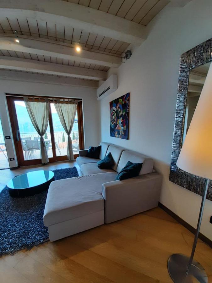 Bmp Apartment Deluxe 1 Jacuzzi Riscaldata Privata Vista Lago Di Garda Brenzone sul Garda Eksteriør billede
