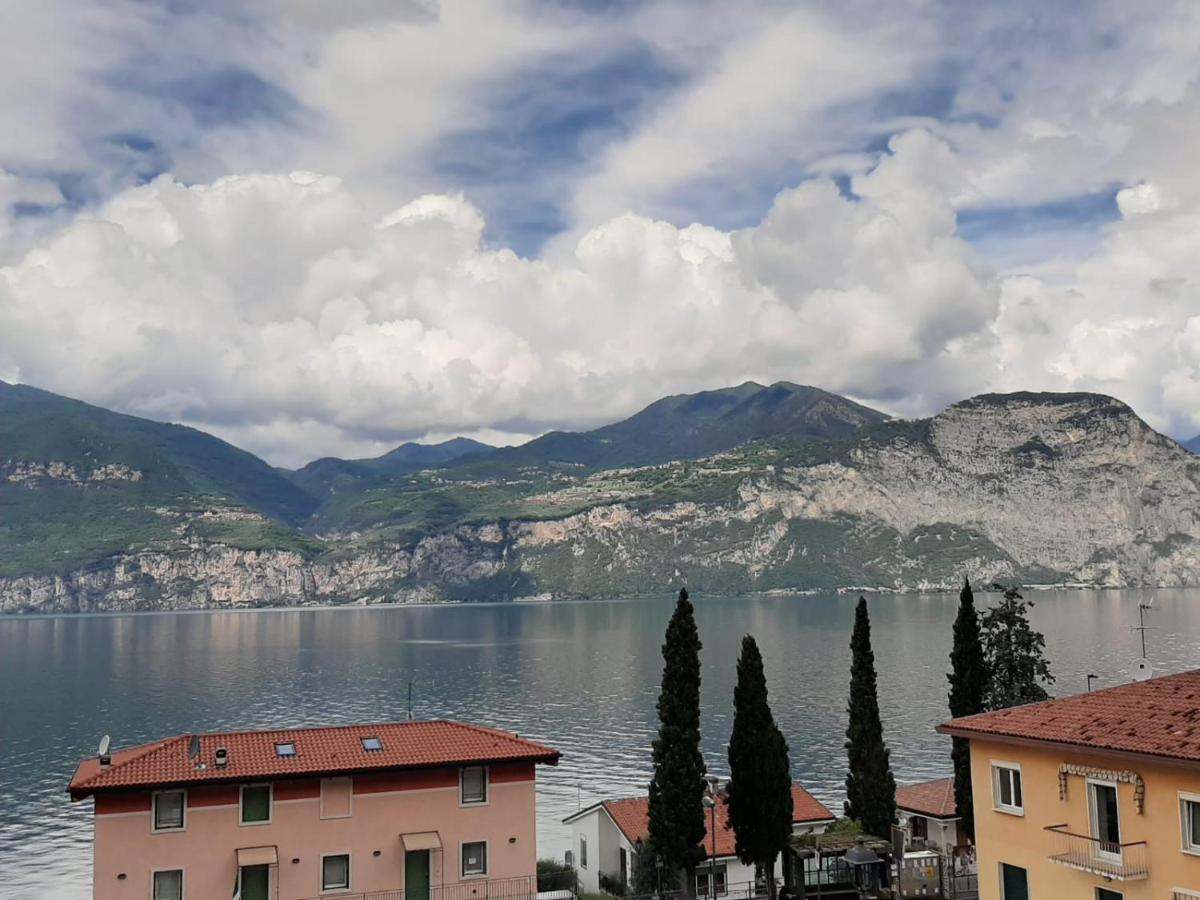 Bmp Apartment Deluxe 1 Jacuzzi Riscaldata Privata Vista Lago Di Garda Brenzone sul Garda Eksteriør billede
