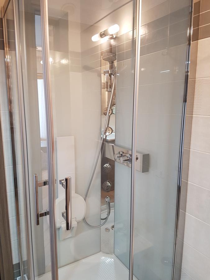 Bmp Apartment Deluxe 1 Jacuzzi Riscaldata Privata Vista Lago Di Garda Brenzone sul Garda Eksteriør billede